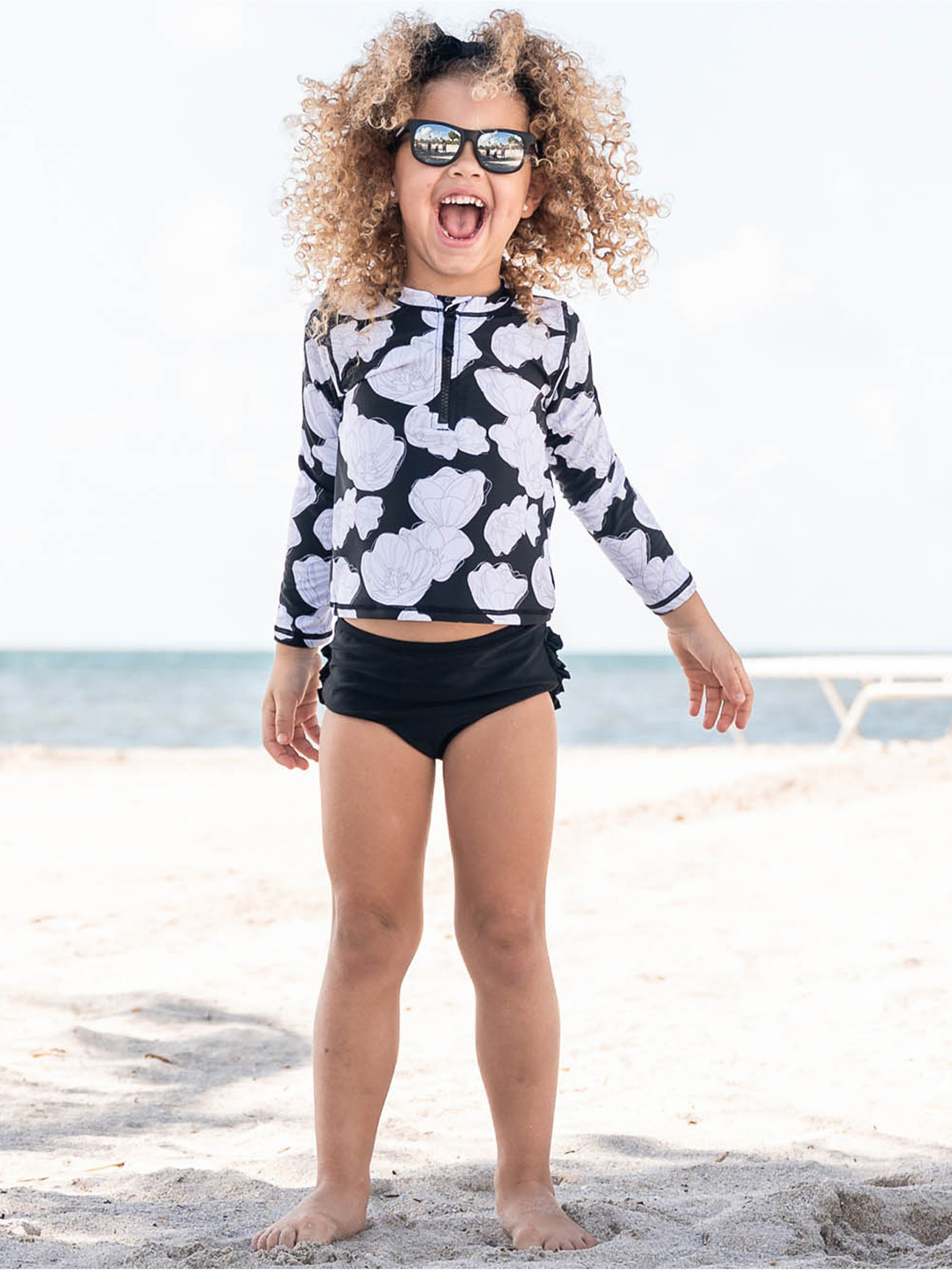 Black Sunglasses - Rufflebutts.com